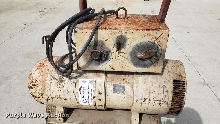 image for item DF3427 Lincoln welder