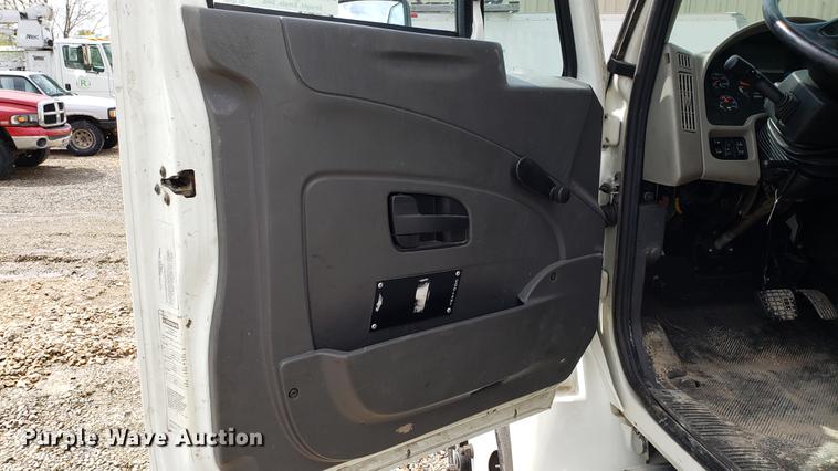 image for item DF3429 2012 International DuraStar 4300 box truck