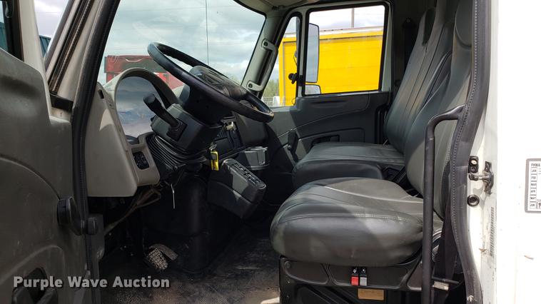 image for item DF3429 2012 International DuraStar 4300 box truck