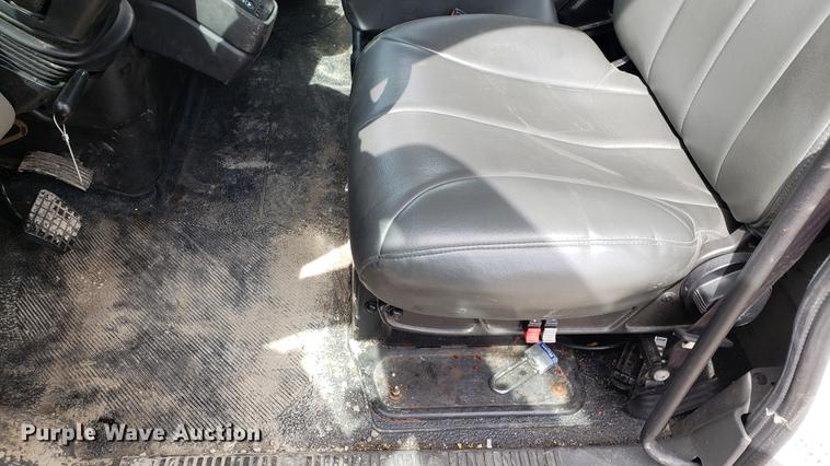 image for item DF3429 2012 International DuraStar 4300 box truck