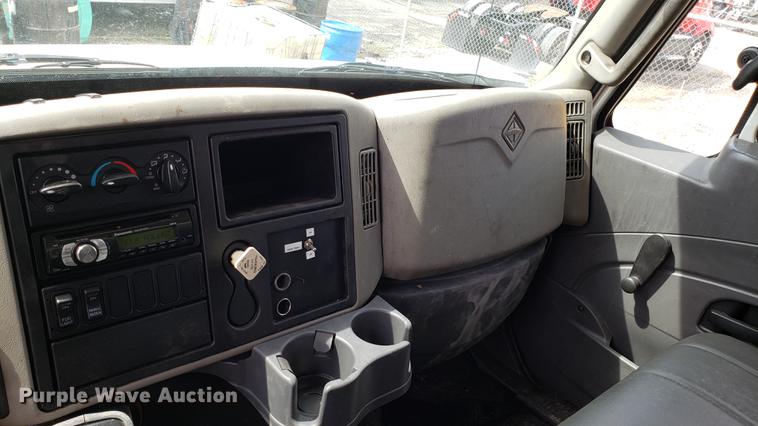 image for item DF3429 2012 International DuraStar 4300 box truck