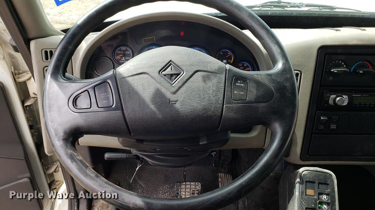 image for item DF3429 2012 International DuraStar 4300 box truck