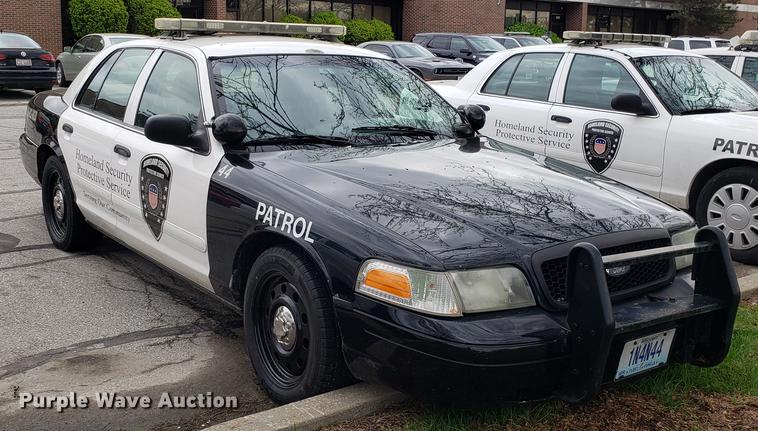 image for item DF3446 2007 Ford Crown Victoria Police Interceptor