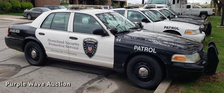 image for item DF3446 2007 Ford Crown Victoria Police Interceptor