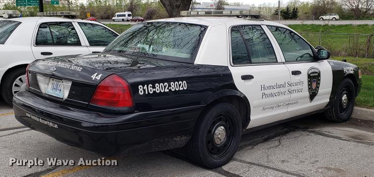 image for item DF3446 2007 Ford Crown Victoria Police Interceptor
