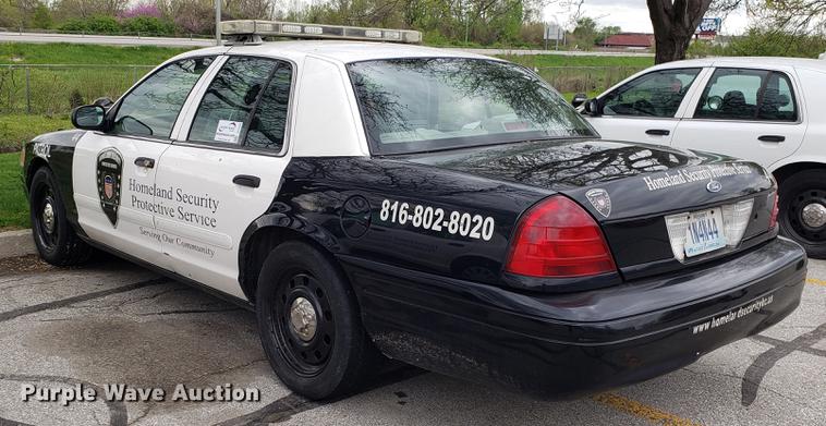 image for item DF3446 2007 Ford Crown Victoria Police Interceptor