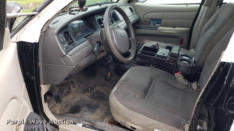 image for item DF3446 2007 Ford Crown Victoria Police Interceptor
