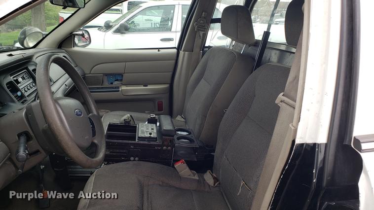 image for item DF3446 2007 Ford Crown Victoria Police Interceptor