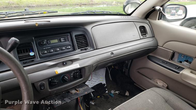 image for item DF3446 2007 Ford Crown Victoria Police Interceptor