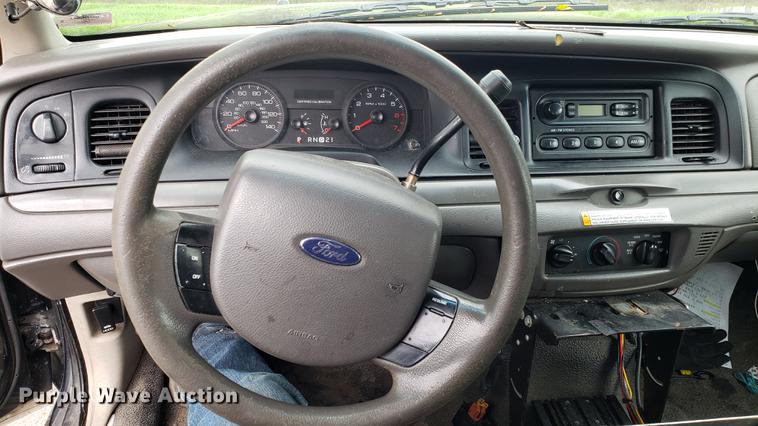image for item DF3446 2007 Ford Crown Victoria Police Interceptor