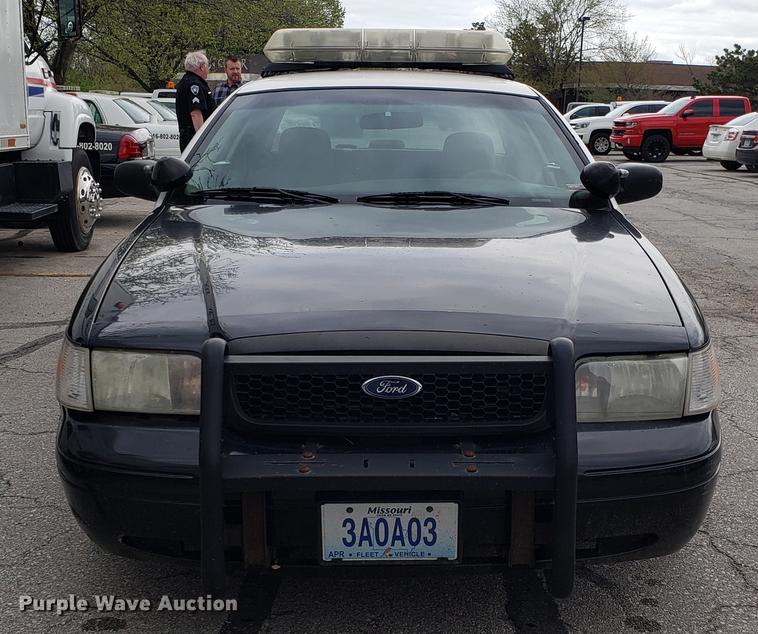 image for item DF3448 2006 Ford Crown Victoria Police Interceptor