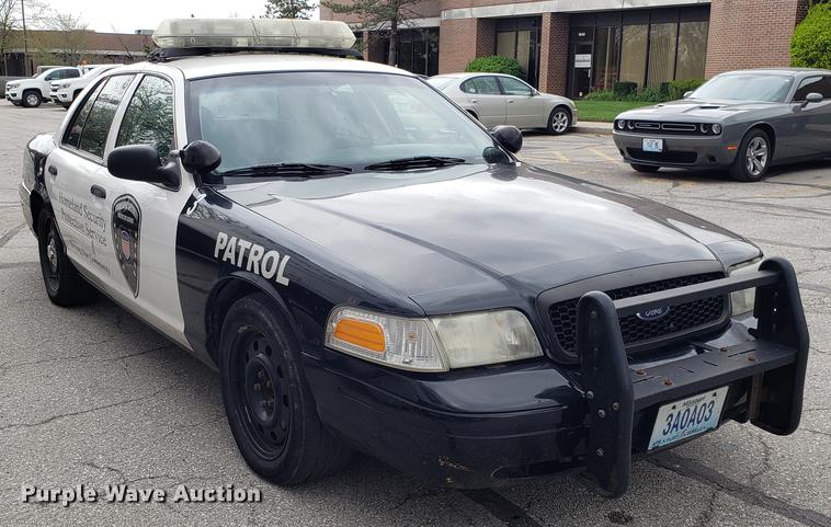 image for item DF3448 2006 Ford Crown Victoria Police Interceptor