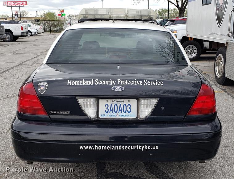 image for item DF3448 2006 Ford Crown Victoria Police Interceptor