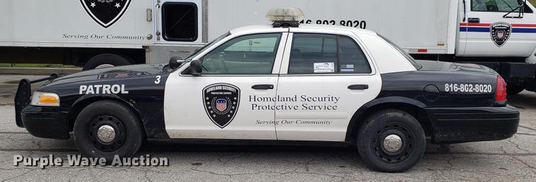 image for item DF3448 2006 Ford Crown Victoria Police Interceptor