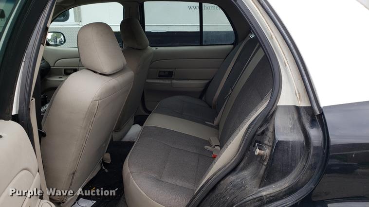 image for item DF3448 2006 Ford Crown Victoria Police Interceptor
