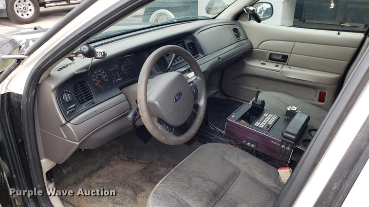 image for item DF3448 2006 Ford Crown Victoria Police Interceptor