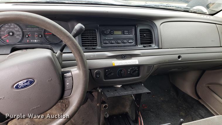 image for item DF3448 2006 Ford Crown Victoria Police Interceptor
