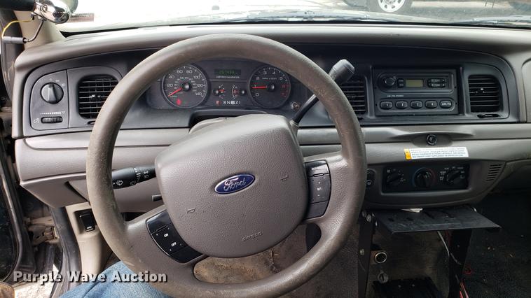 image for item DF3448 2006 Ford Crown Victoria Police Interceptor