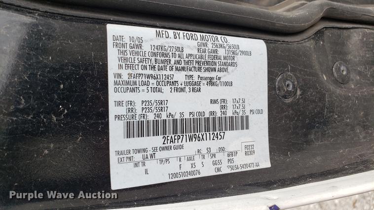image for item DF3448 2006 Ford Crown Victoria Police Interceptor