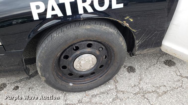 image for item DF3448 2006 Ford Crown Victoria Police Interceptor