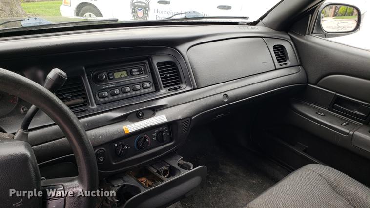 image for item DF3449 2008 Ford Crown Victoria Police Interceptor