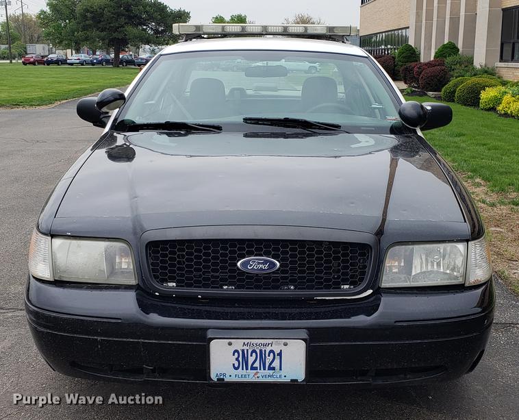 image for item DF3458 2007 Ford Crown Victoria Police Interceptor