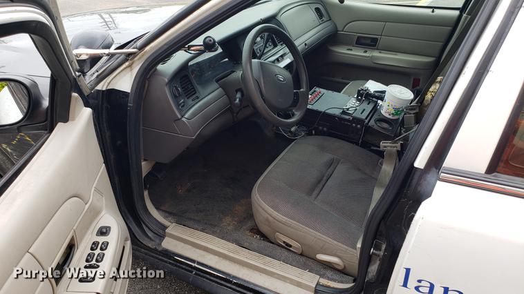 image for item DF3458 2007 Ford Crown Victoria Police Interceptor