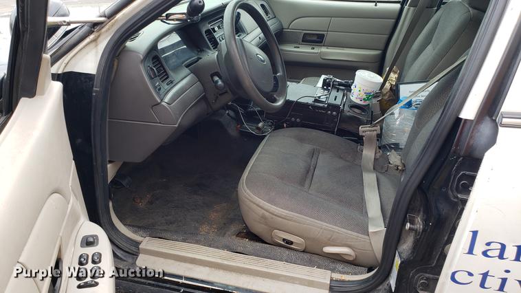 image for item DF3458 2007 Ford Crown Victoria Police Interceptor