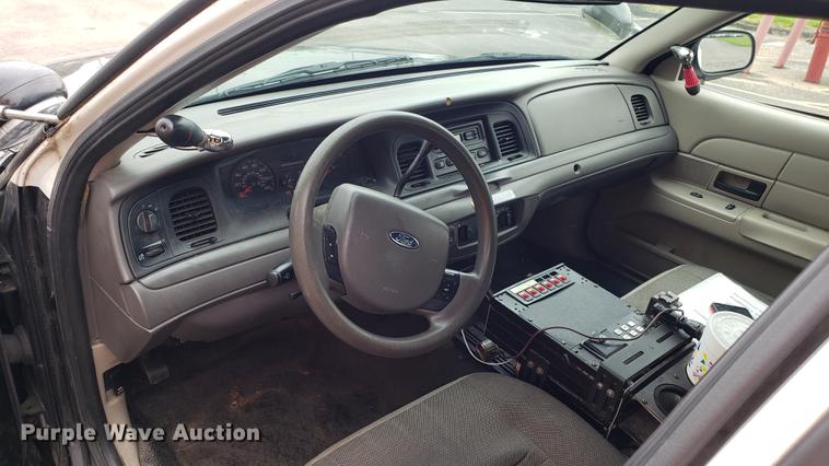 image for item DF3458 2007 Ford Crown Victoria Police Interceptor