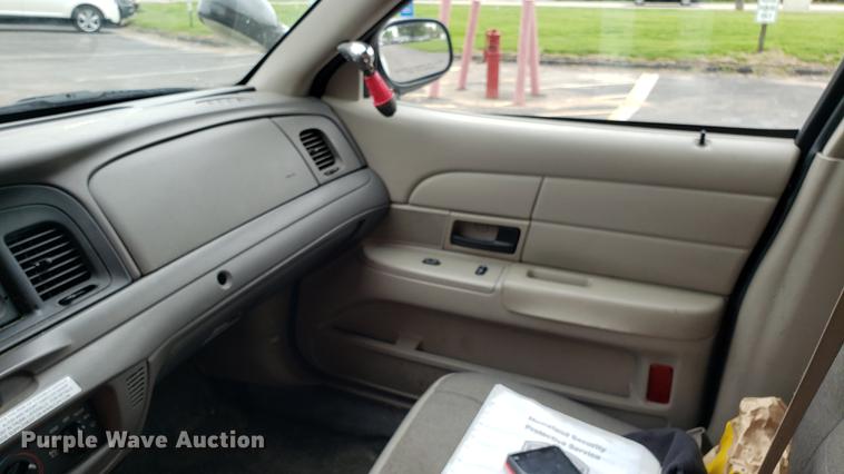 image for item DF3458 2007 Ford Crown Victoria Police Interceptor