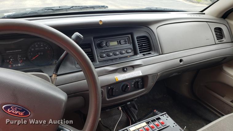 image for item DF3458 2007 Ford Crown Victoria Police Interceptor