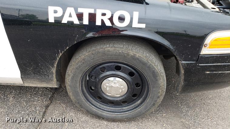 image for item DF3458 2007 Ford Crown Victoria Police Interceptor