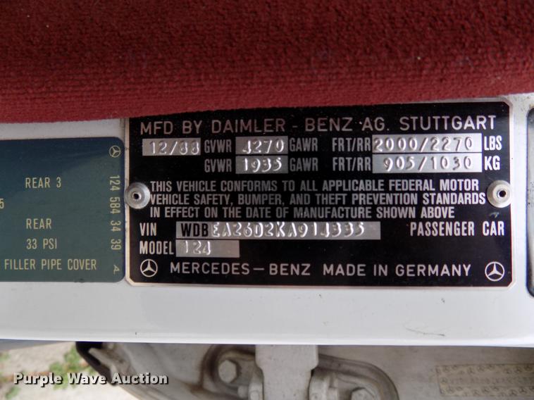 image for item DF4411 1989 Mercedes Benz 260E