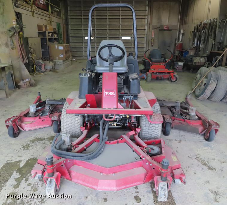 image for item DF7749 Toro Groundmaster 4000D lawn mower