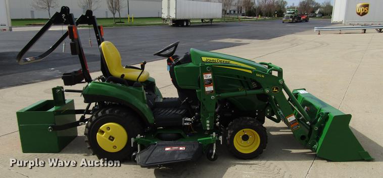 image for item DF7942 2018 John Deere 1023E MFWD tractor