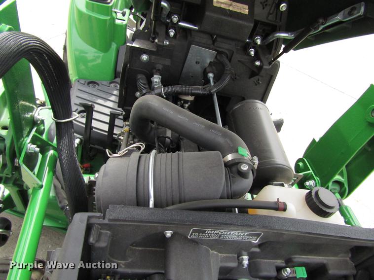 image for item DF7942 2018 John Deere 1023E MFWD tractor