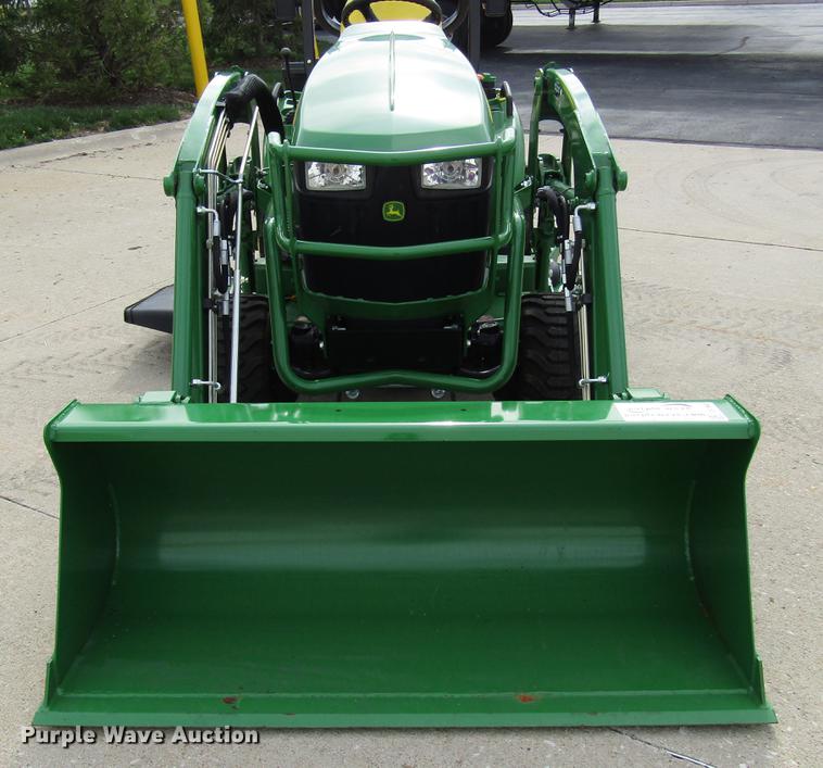 image for item DF7942 2018 John Deere 1023E MFWD tractor
