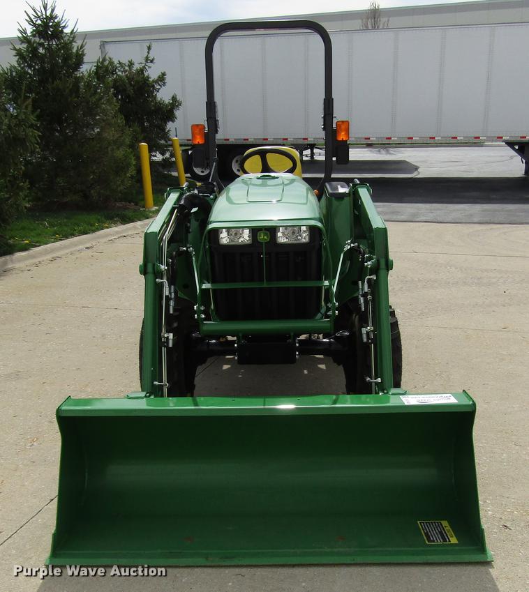 image for item DF7943 2017 John Deere 3025E MFWD tractor