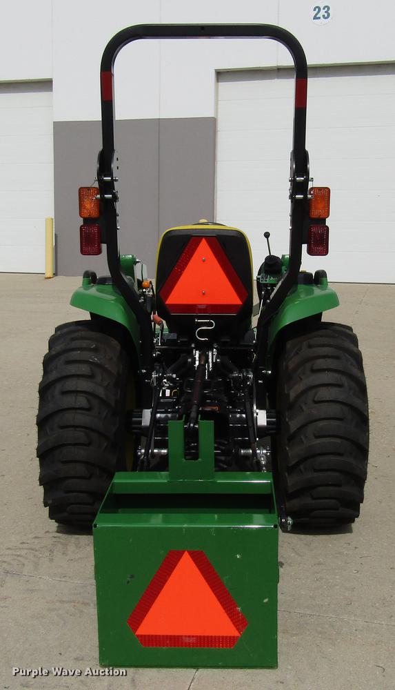 image for item DF7943 2017 John Deere 3025E MFWD tractor