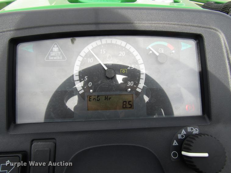 image for item DF7943 2017 John Deere 3025E MFWD tractor