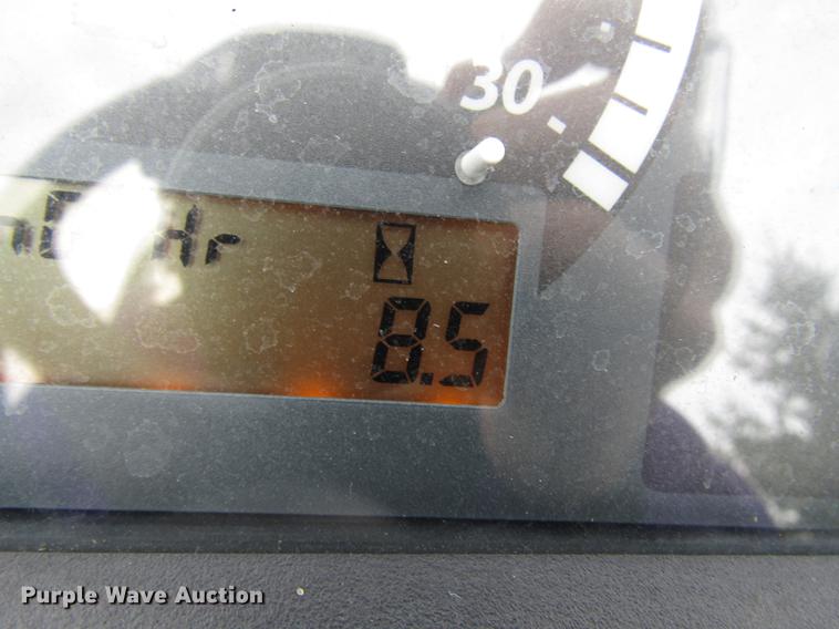 image for item DF7943 2017 John Deere 3025E MFWD tractor