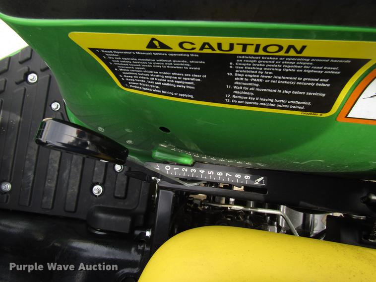 image for item DF7943 2017 John Deere 3025E MFWD tractor