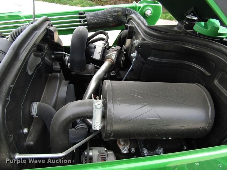 image for item DF7943 2017 John Deere 3025E MFWD tractor