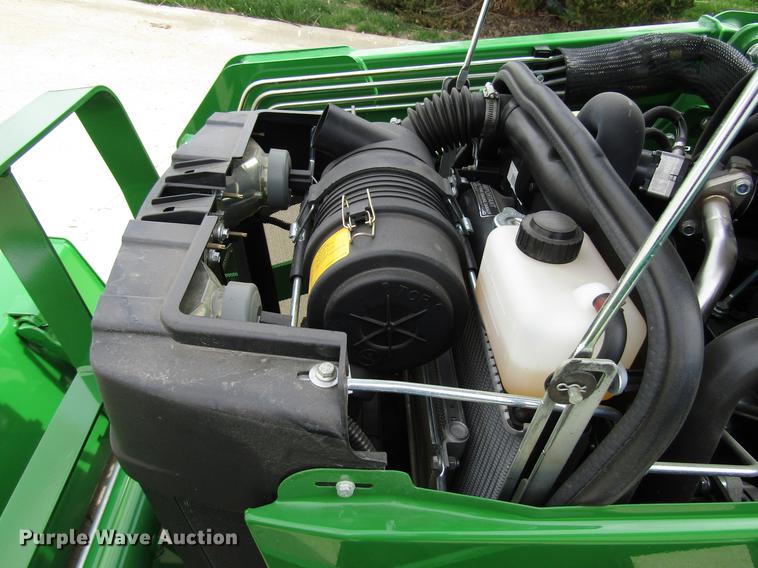 image for item DF7943 2017 John Deere 3025E MFWD tractor
