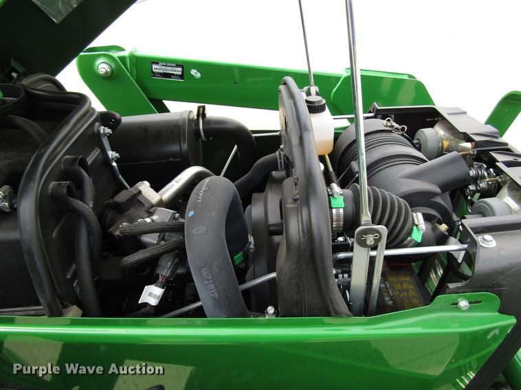 image for item DF7943 2017 John Deere 3025E MFWD tractor