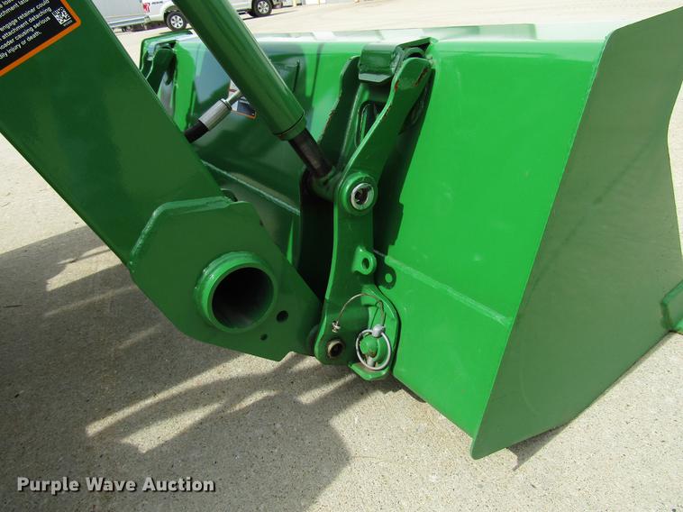 image for item DF7943 2017 John Deere 3025E MFWD tractor