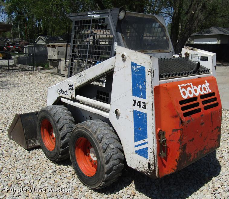 image for item DF7995 Bobcat 743 skid steer