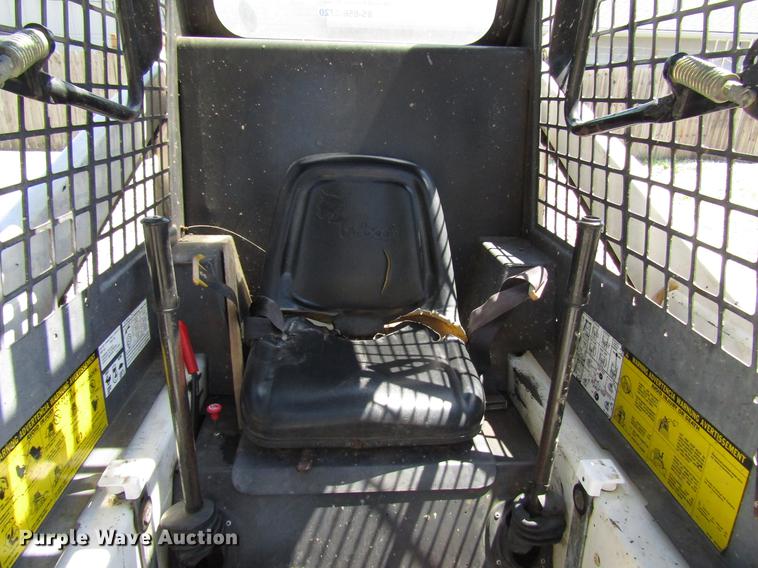 image for item DF7995 Bobcat 743 skid steer