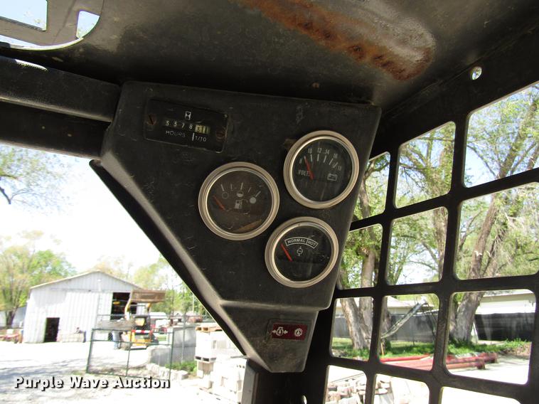 image for item DF7995 Bobcat 743 skid steer