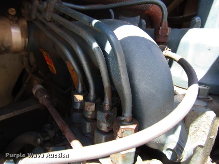 image for item DF7995 Bobcat 743 skid steer